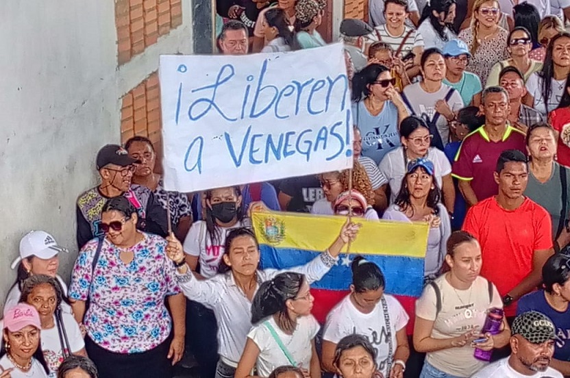 Sociedad civil rechaza detención de Víctor Venegas