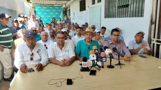 Comando con Venezuela