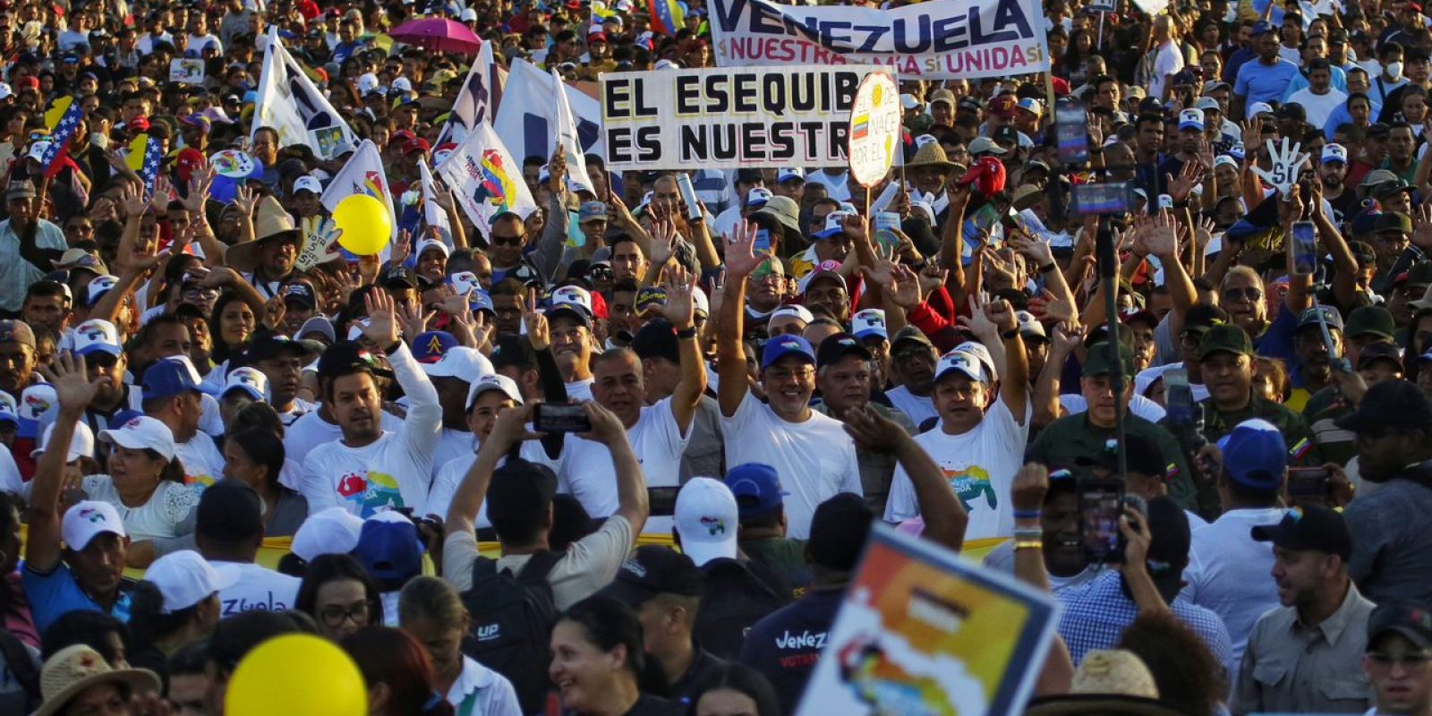 Oposición venezolana llama a votar "libremente" en el referendo consultivo del 3 de diciembre
