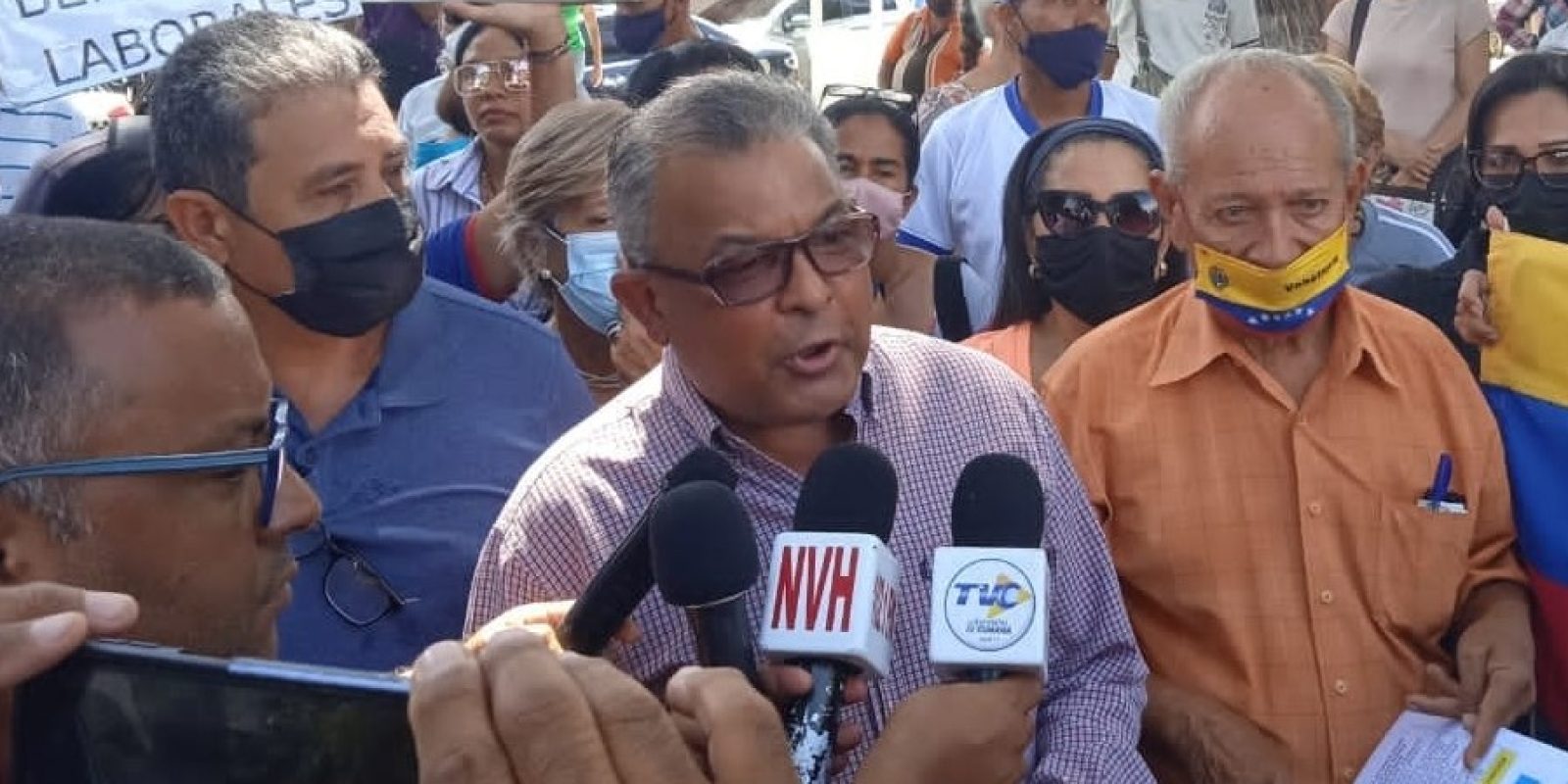 Denuncian cese de funciones de directores de escuelas de Cumaná