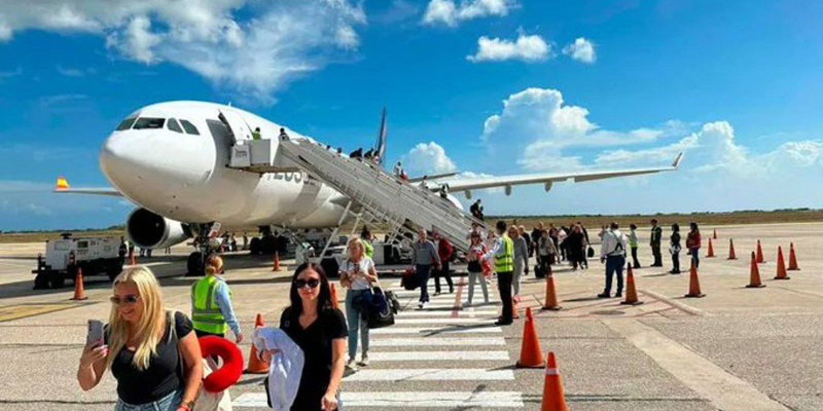 TURISTAS-POLACOS-111123