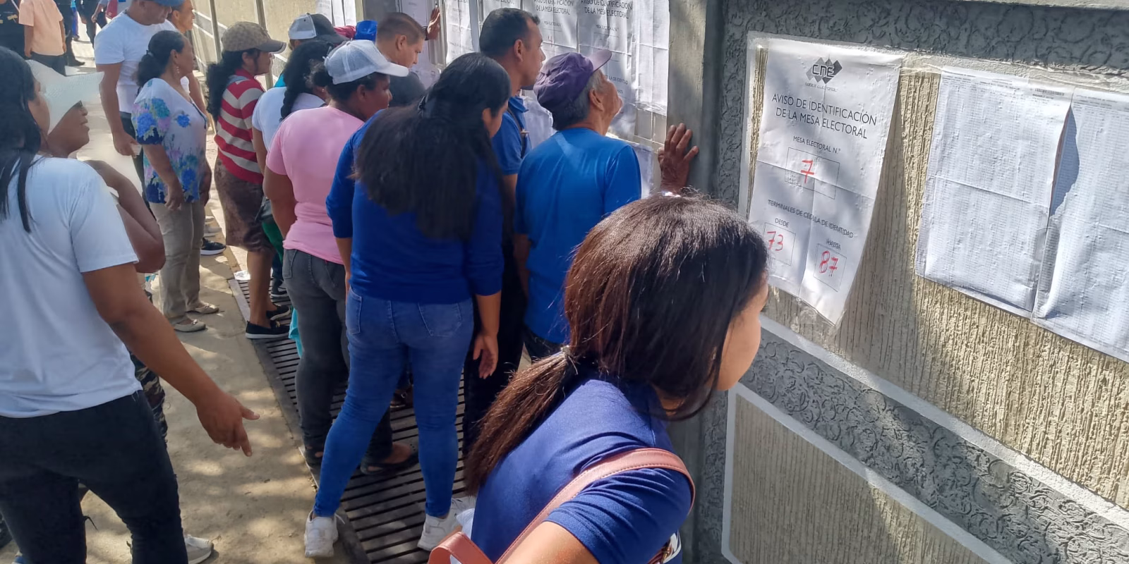 Sucrenses votan masivamente este 28 de julio